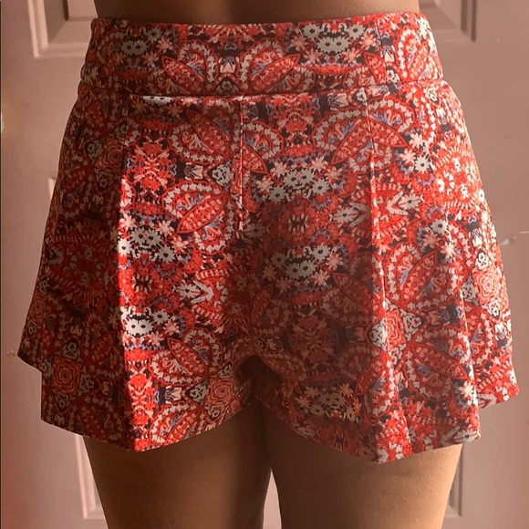 Super cute Forever 21 shorts size small - Picture 7 of 8